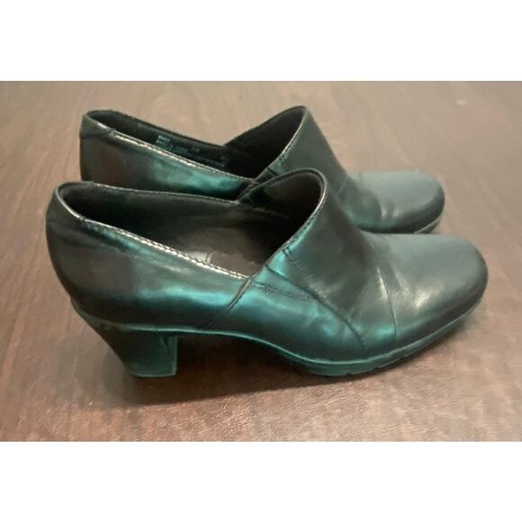 Clarks Bendables Black Leather 2 Inch Heel‎ Mule Clog Size 7.5M Classic Comfort - Picture 2 of 8